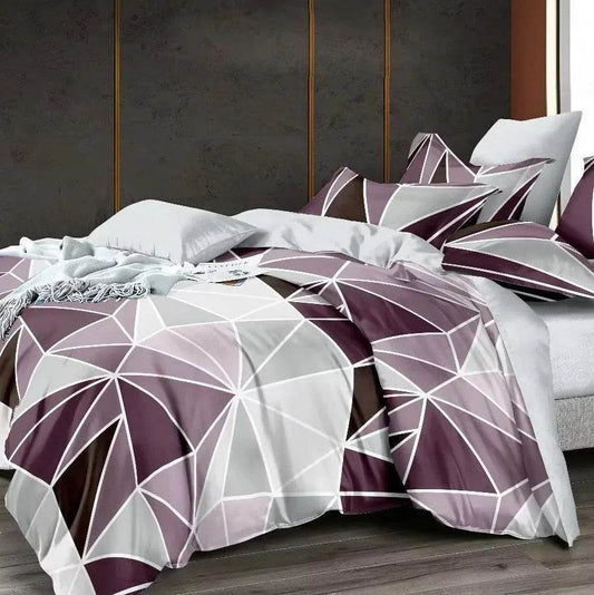 Bračna posteljina sa modernim geometrijskim dezenom u lila i sivoj – 4 dela, 200x220 cm, pamuk - mojaposteljina.rs