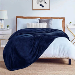 Navy Blue Plišano Ćebe - mojaposteljina.rs