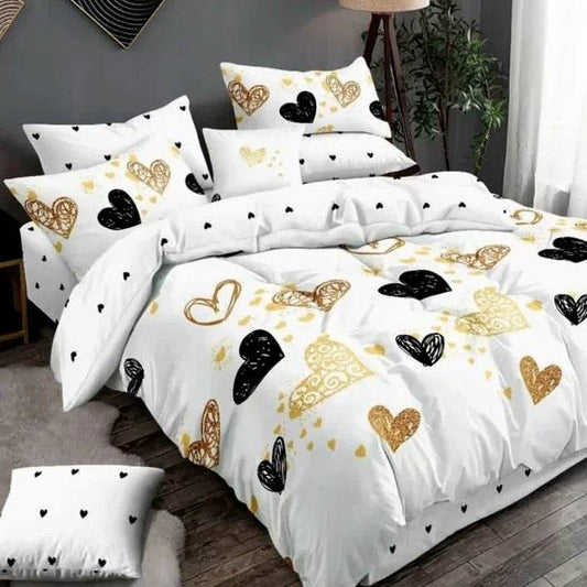 Bela posteljina sa crnim i zlatnim srcima – Golden Hearts bračna posteljina 200x220 - mojaposteljina.rs