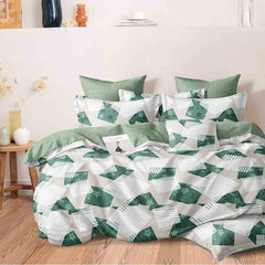 Bračna posteljina zeleno–bela geometrija – 4 dela (200x220 cm) - mojaposteljina.rs