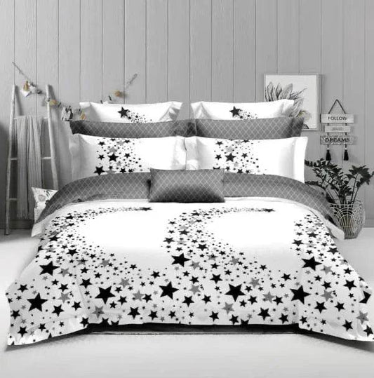 Crno-bela posteljina sa zvezdama – Galaxy Night bračna posteljina 200x220 - mojaposteljina.rs