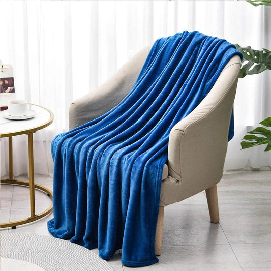 Royal Blue Plišano Ćebe - mojaposteljina.rs